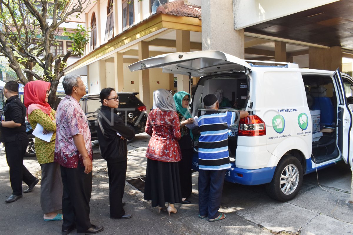 LAYANAN KELILING BPJS KESEHATAN | ANTARA Foto