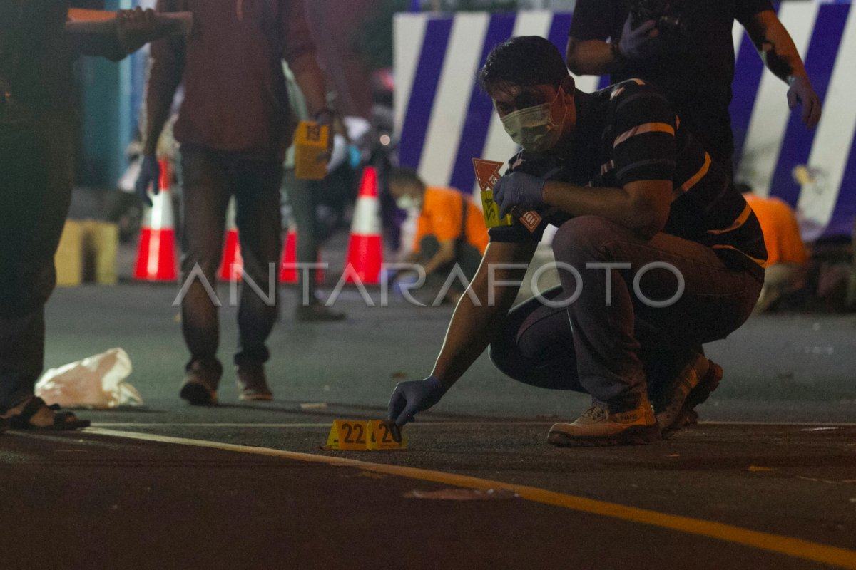 Olah Tkp Ledakan Pospam Kartasura Antara Foto