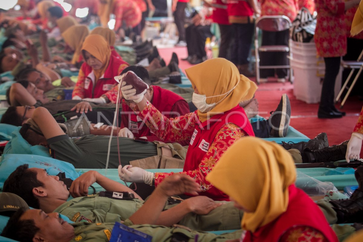 Aksi Donor Darah Antara Foto