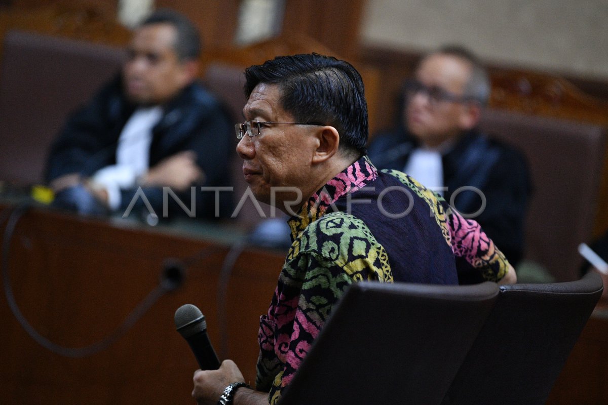 SIDANG TUNTUTAN KENNETH SUTARDJA | ANTARA Foto