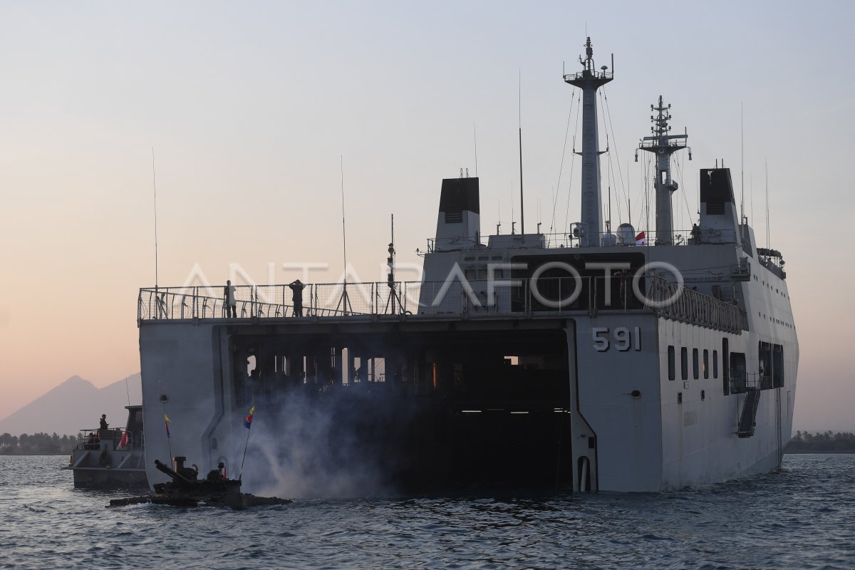 LATIHAN GABUNGAN TNI | ANTARA Foto