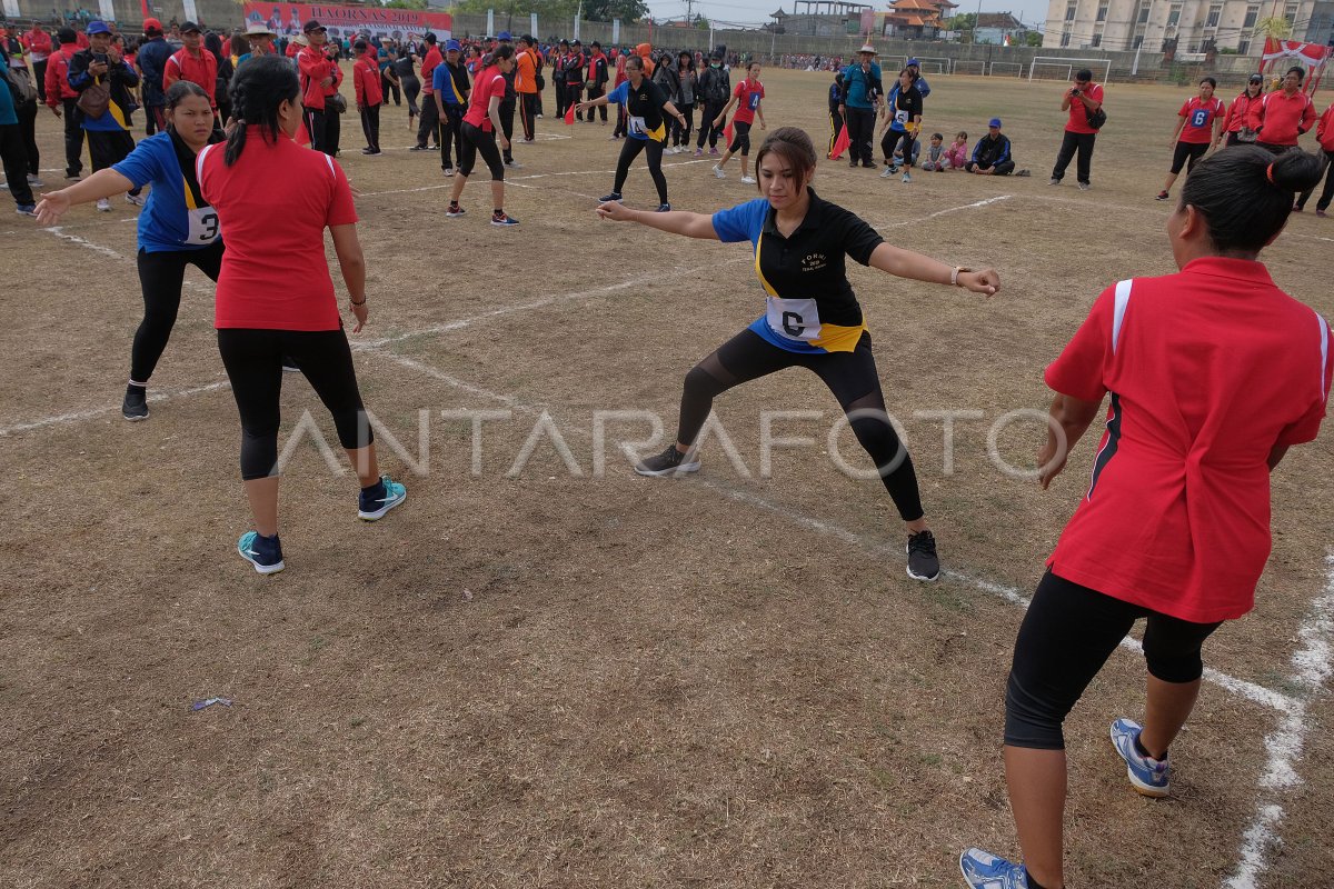 FESTIVAL OLAHRAGA PERMAINAN TRADISIONAL | ANTARA Foto