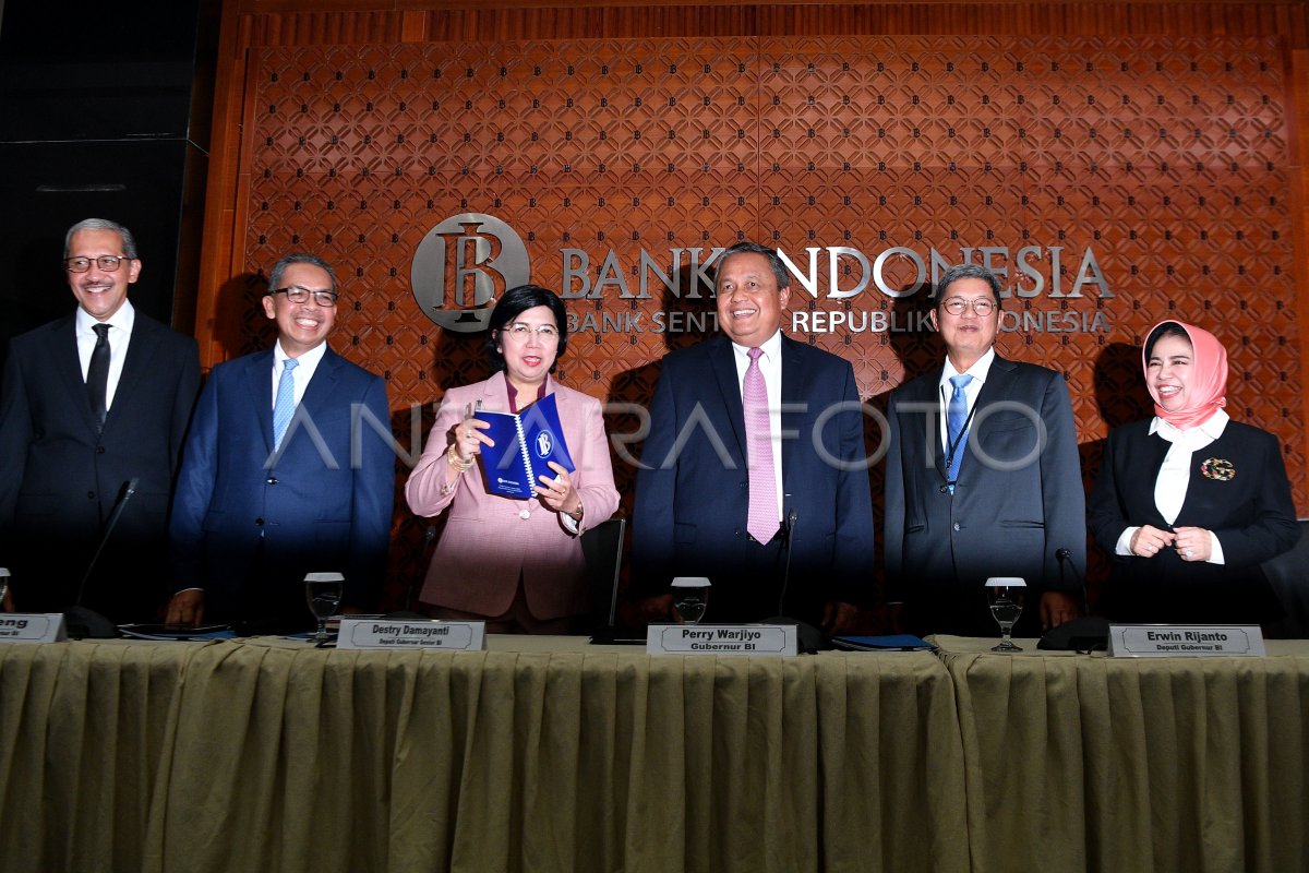 BANK INDONESIA TURUNKAN SUKU BUNGA ACUAN | ANTARA Foto