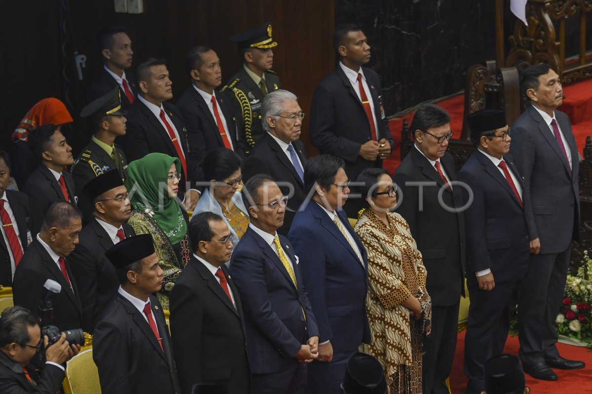 PELANTIKAN ANGGOTA DPR