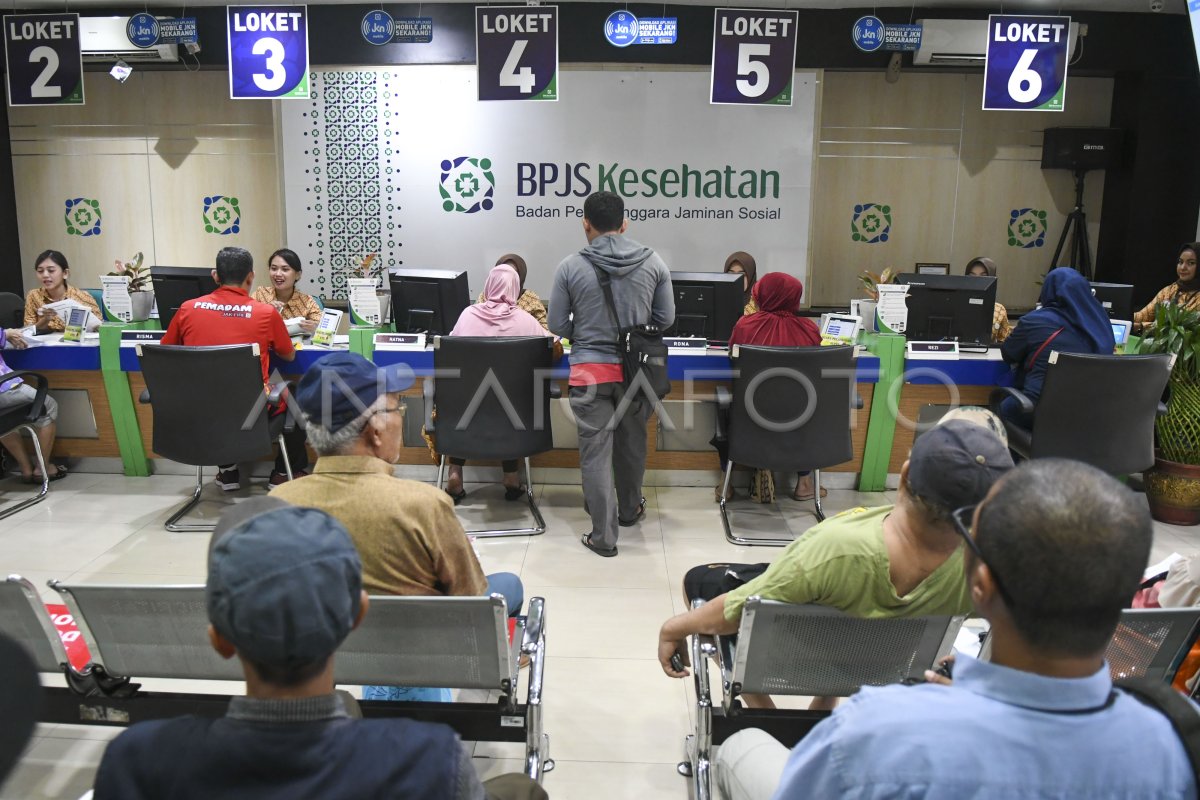 DAMPAK KENAIKAN IURAN BPJS KESEHATAN | ANTARA Foto