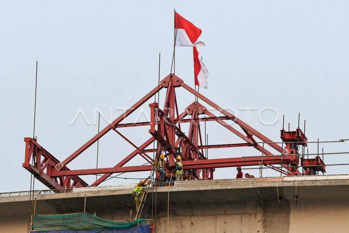 Proyek Pembangunan Longspan Lrt Jabodebek Antara Foto