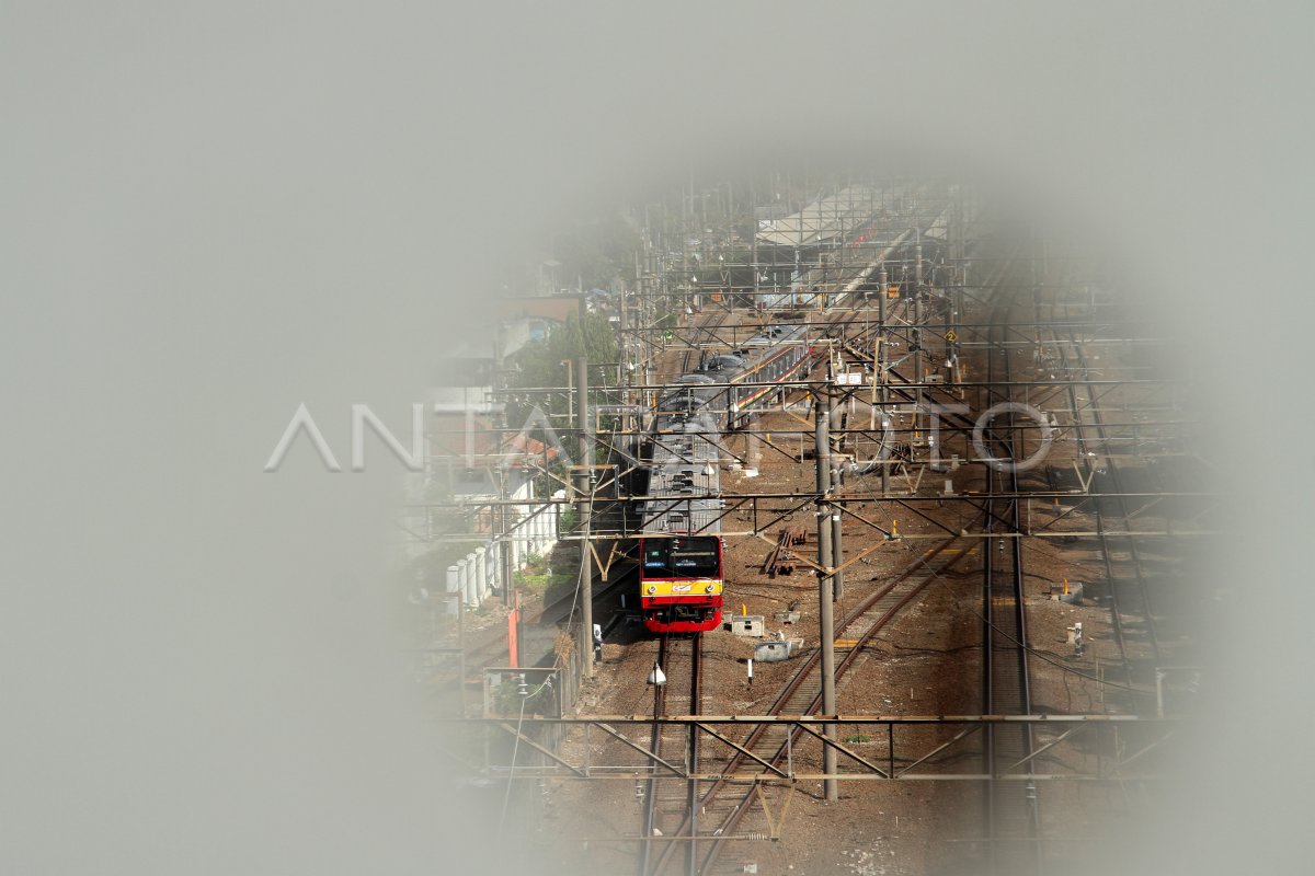 96 Tahun Kereta Rel Listrik Di Indonesia Perjalanan A 4100