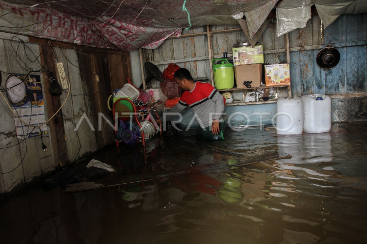 BANJIR DI KAMPAR RIAU | ANTARA Foto