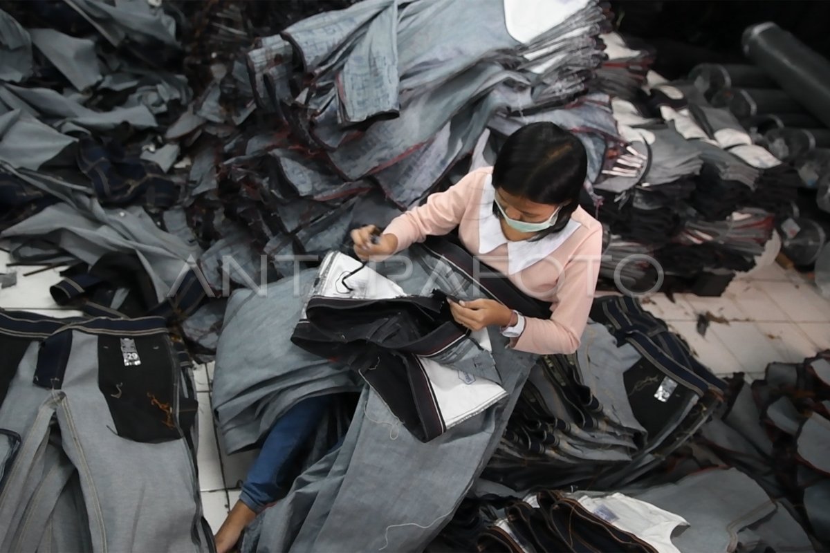 PELUANG INDUSTRI GARMEN DAN TEKSTIL | ANTARA Foto