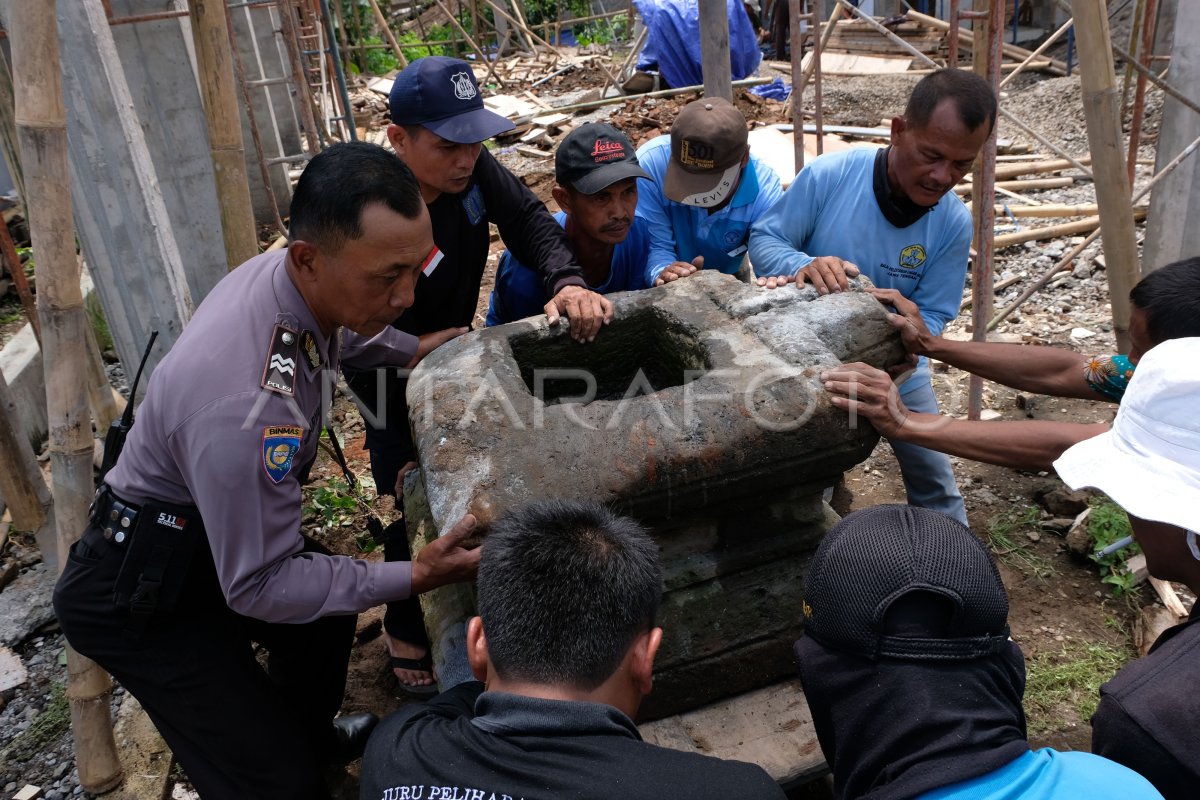 Pemindahan Benda Bersejarah Antara Foto