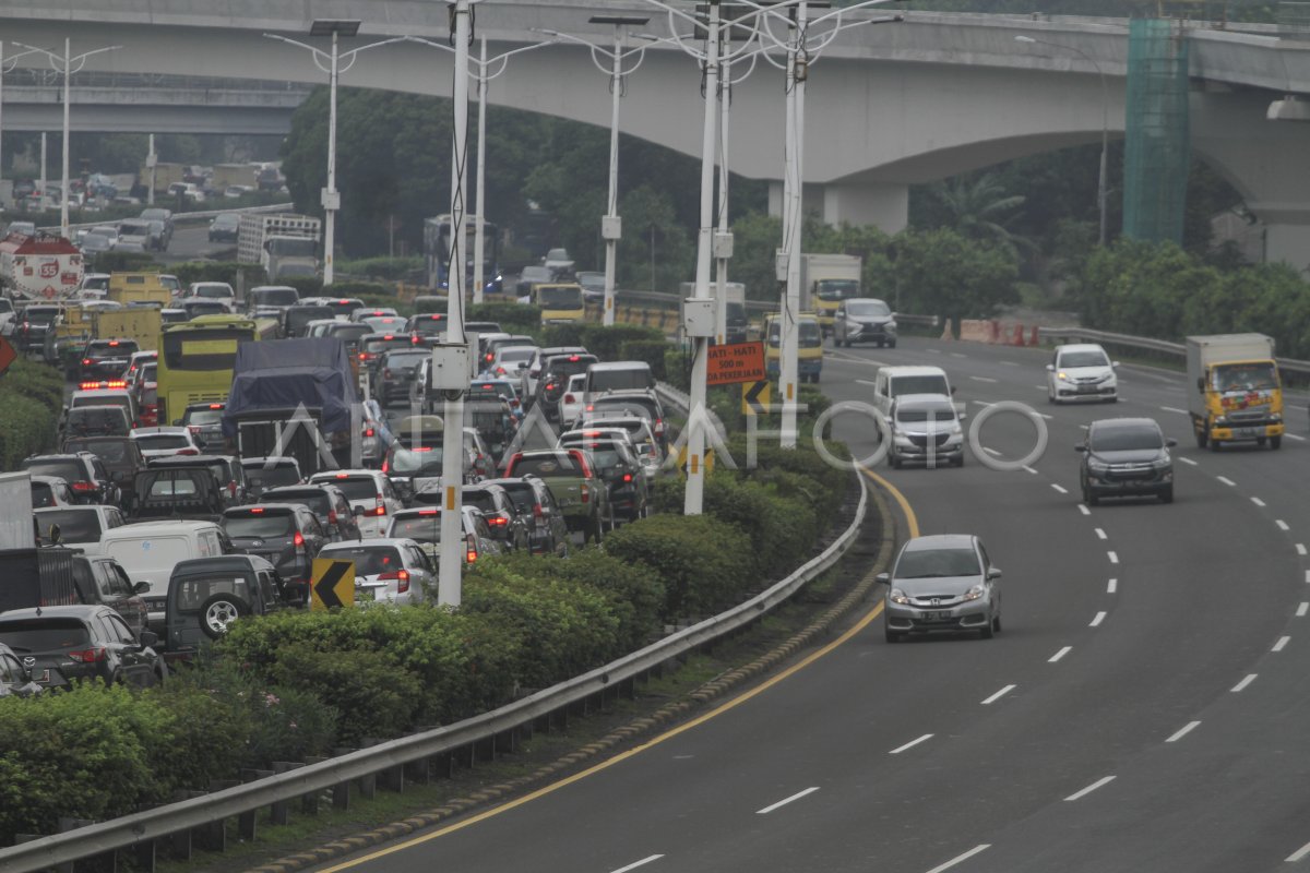 TARIF TOL DALAM KOTA JAKARTA | ANTARA Foto