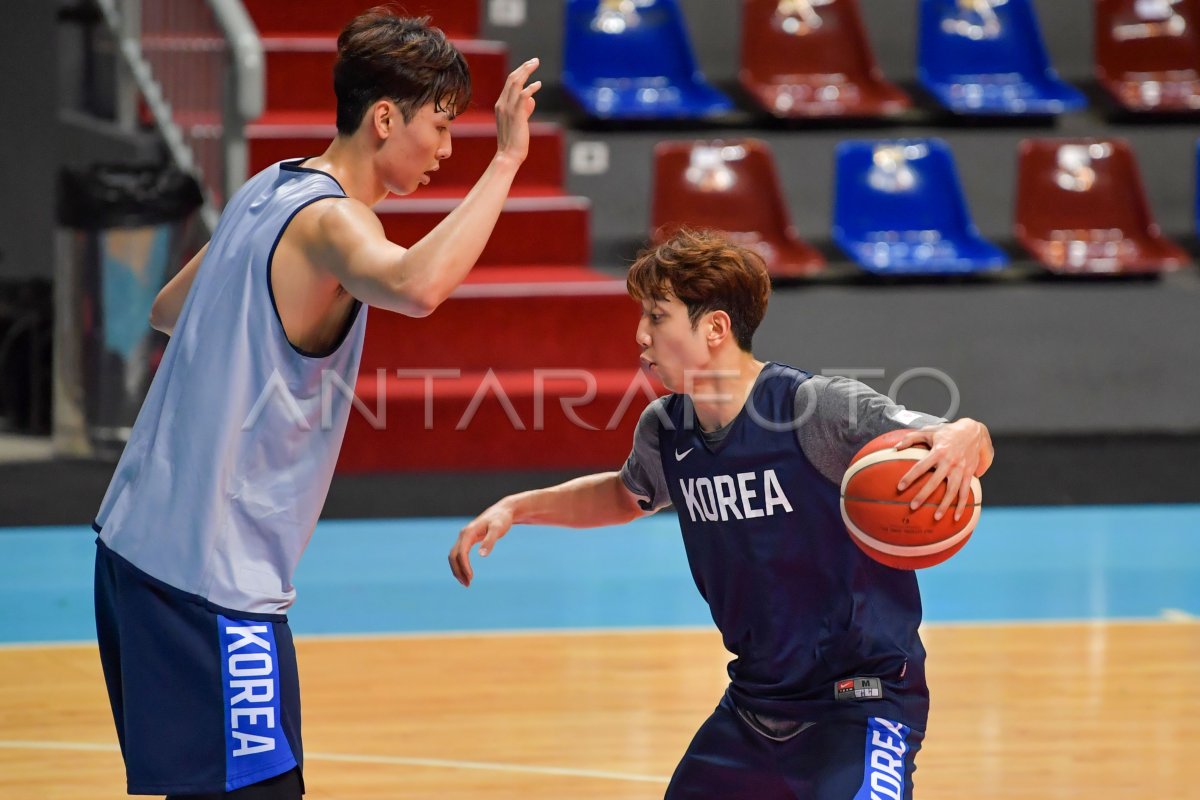 LATIHAN TIMNAS BOLA BASKET KOREA SELATAN ANTARA Foto