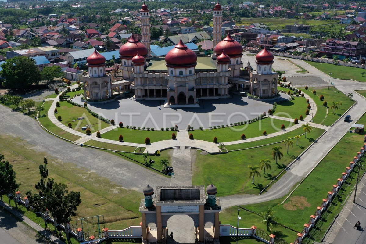 Masjid Agung Baitul Makmur Meulaboh Antara Foto