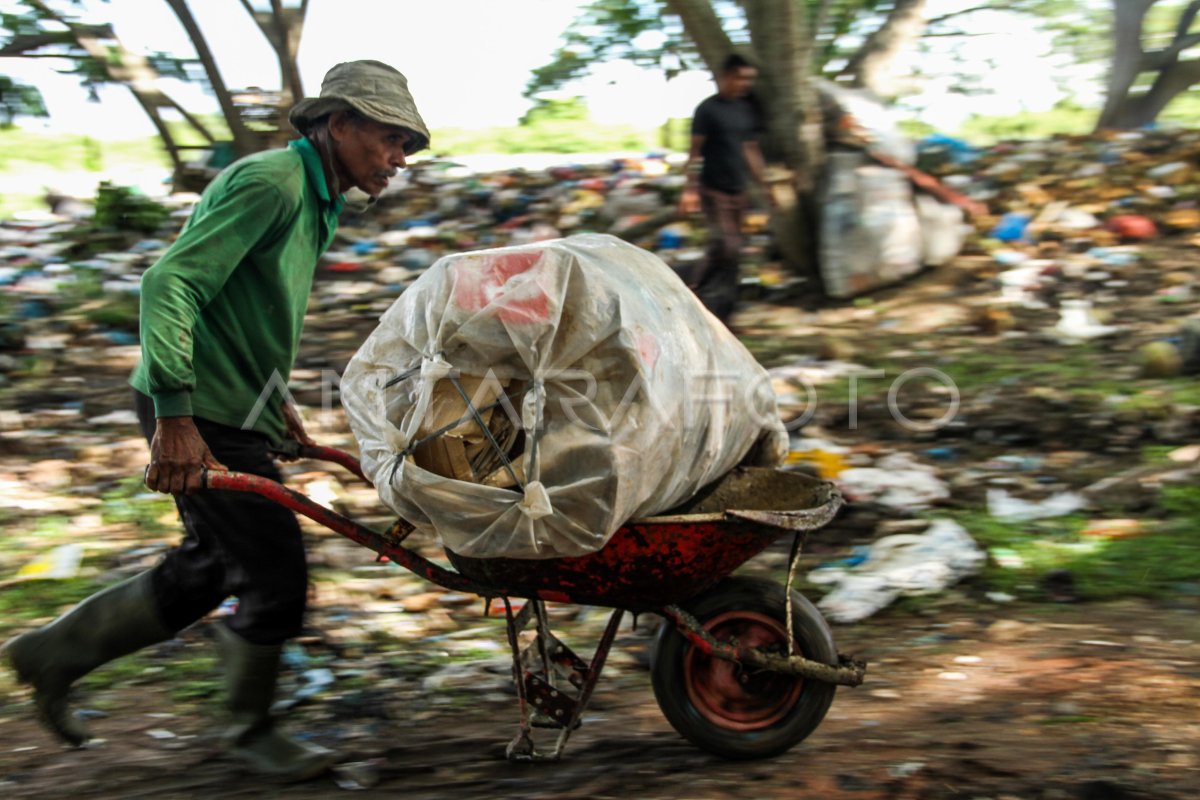 Volume Sampah Meningkat Saat Ramadhan Antara Foto