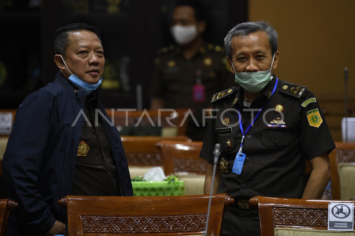 RDP TINDAK LANJUT KASUS JIWASRAYA | ANTARA Foto