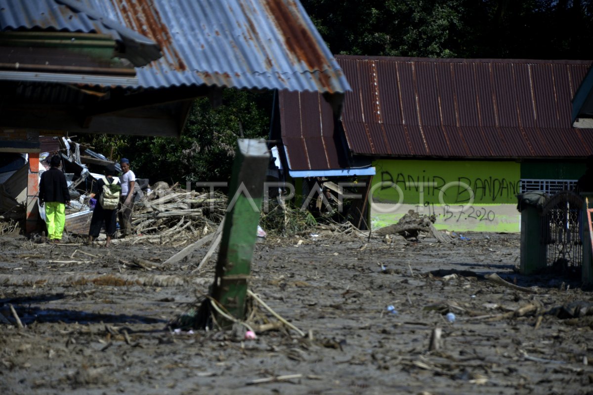 KERUSAKAN FASILITAS UMUM PASCA BANJIR BANDANG DI LUWU UTARA | ANTARA Foto