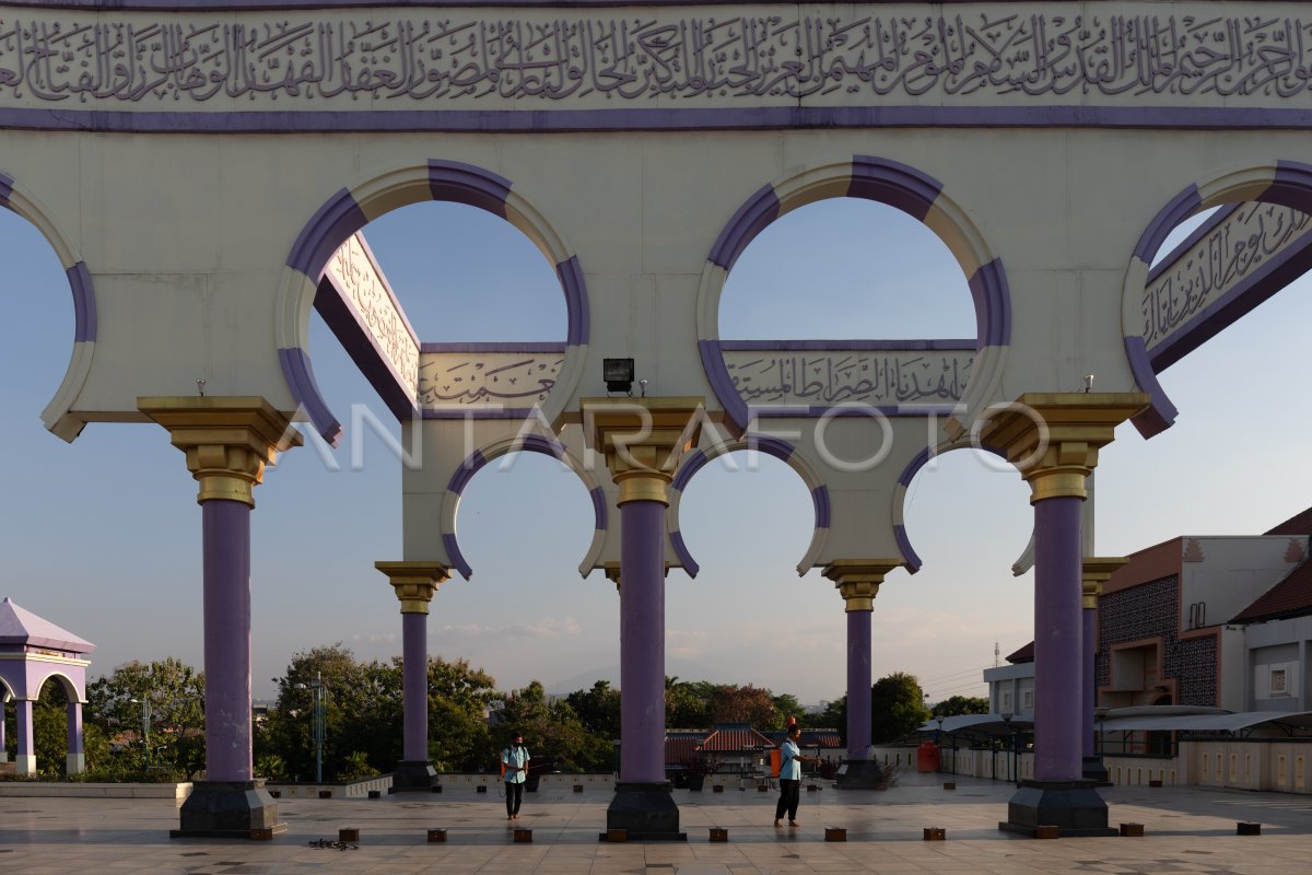 JELANG PELAKSANAAN SHALAT IDUL ADHA DI MAJT | ANTARA Foto