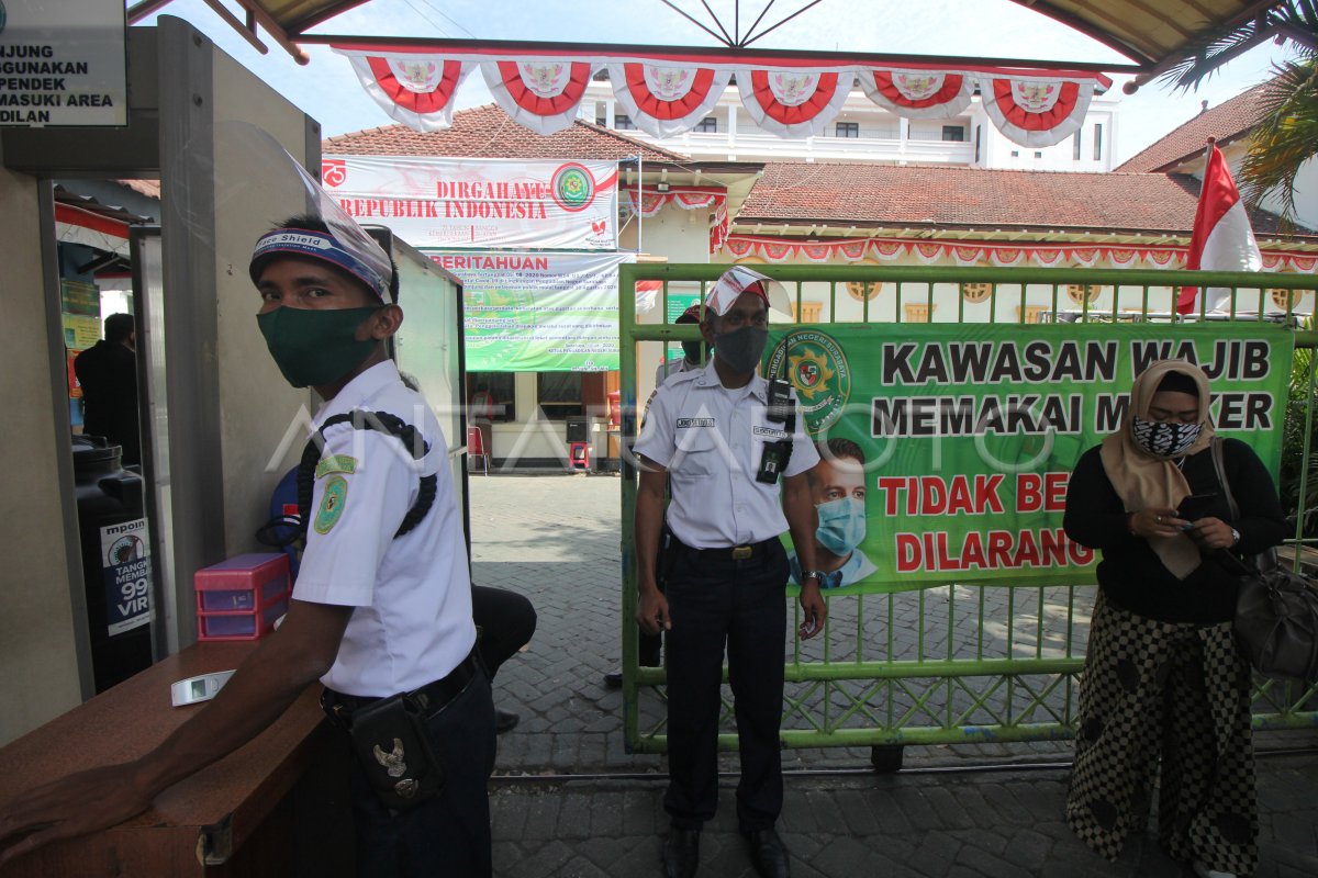 Pengadilan Negeri Surabaya Ditutup Sementara Antara Foto