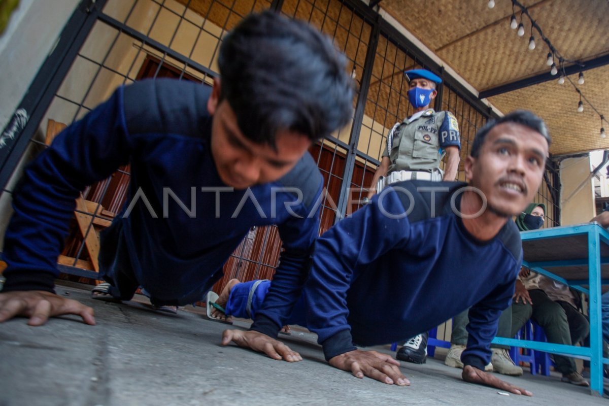 Razia Penggunaan Masker Di Bogor Antara Foto