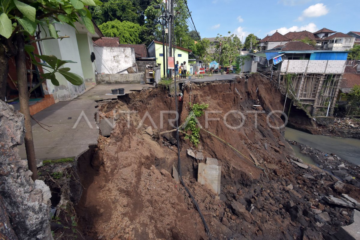 BENCANA ALAM AKIBAT HUJAN DERAS | ANTARA Foto