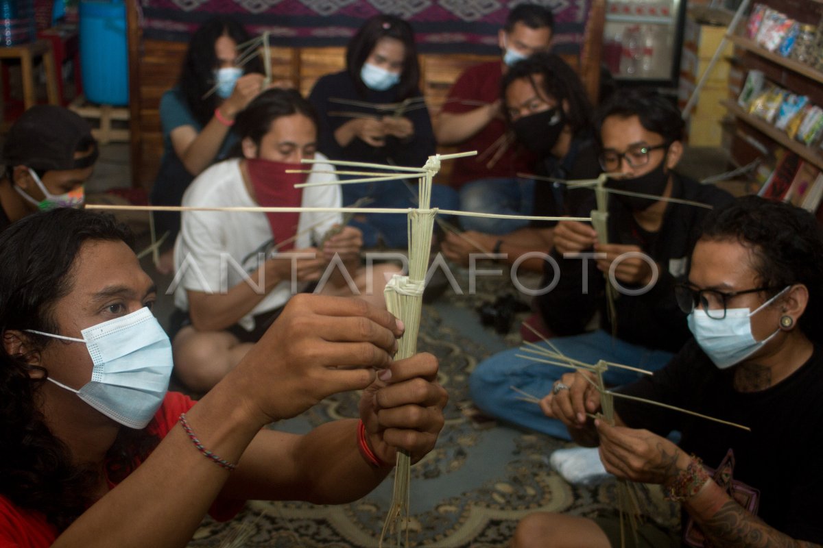 Pelatihan Wayang Suket Indonesia Antara Foto