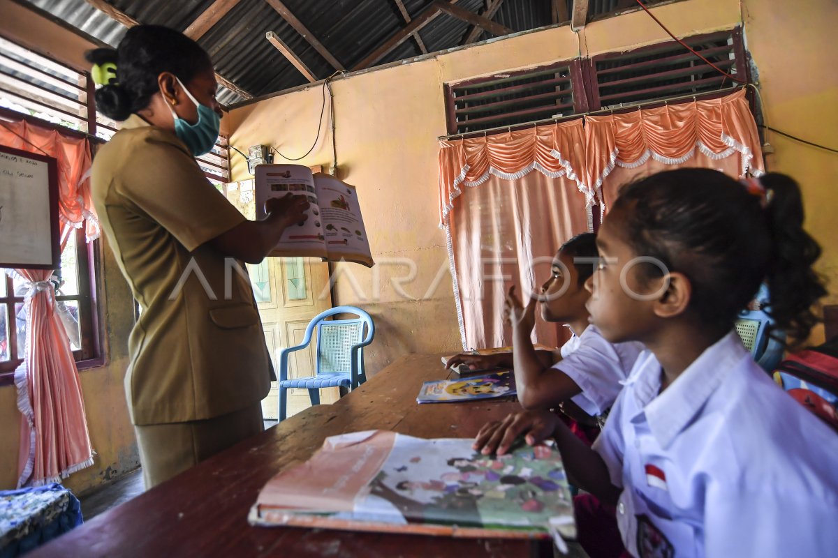 Belajar Mengajar Di Tengah Pandemik Antara Foto