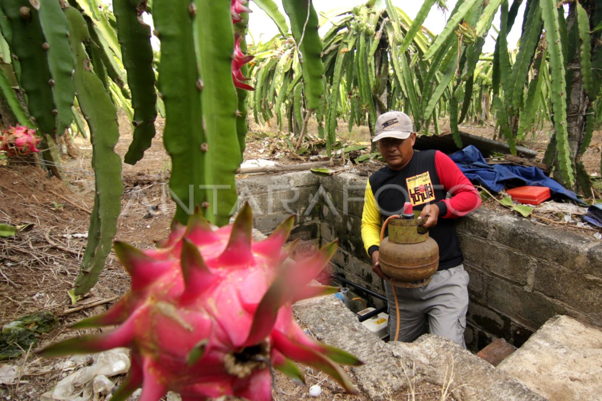 MODIFIKASI MESIN POMPA AIR BERBAHAN BAKAR GAS | ANTARA Foto