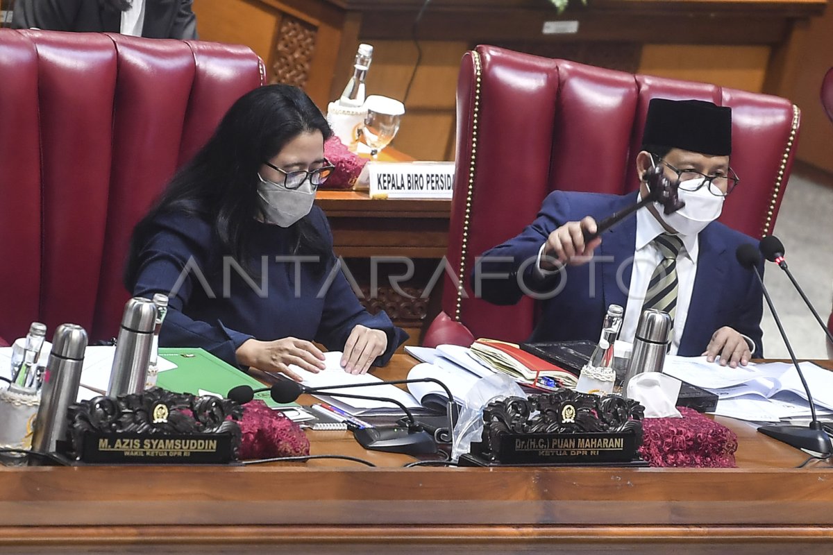 RAPAT PARIPURNA DPR | ANTARA Foto