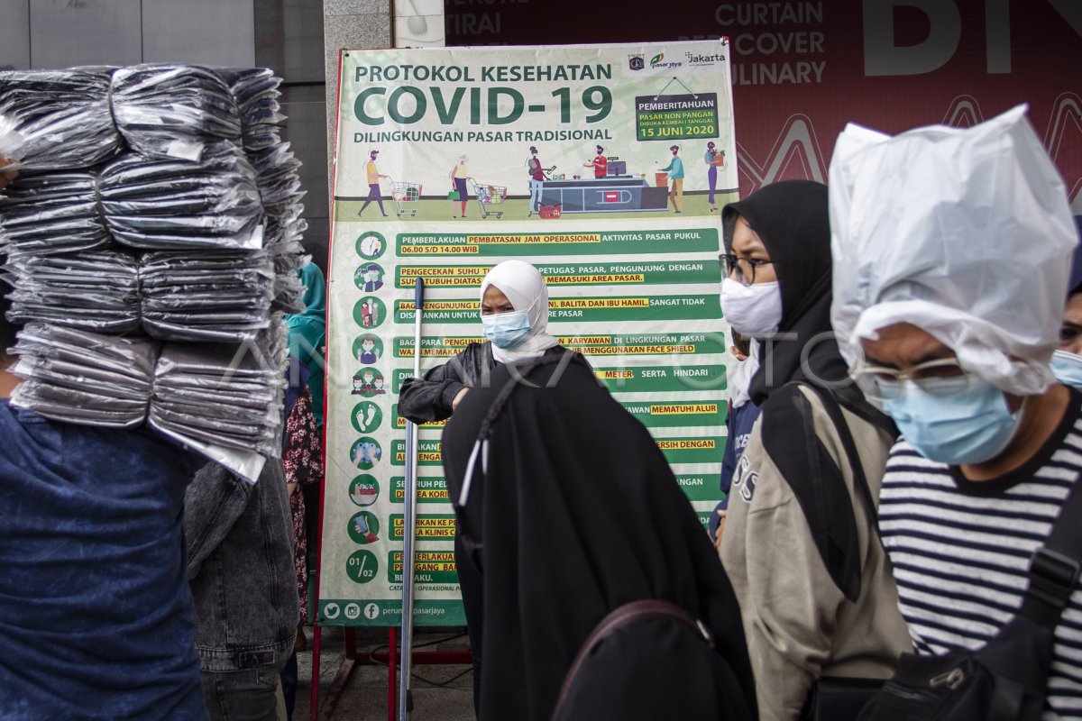 Aktivitas Pasar Tanah Abang Antara Foto 2558