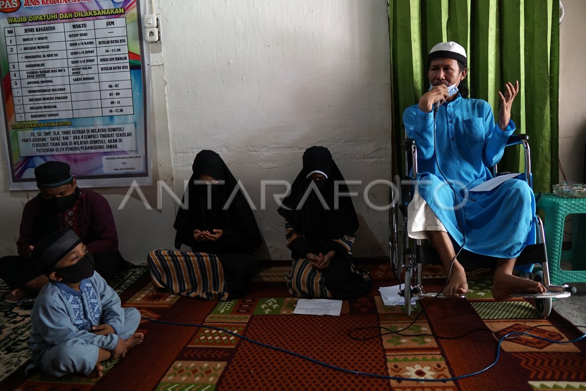 DIFABEL MENDIRIKAN PANTI ASUHAN | ANTARA Foto