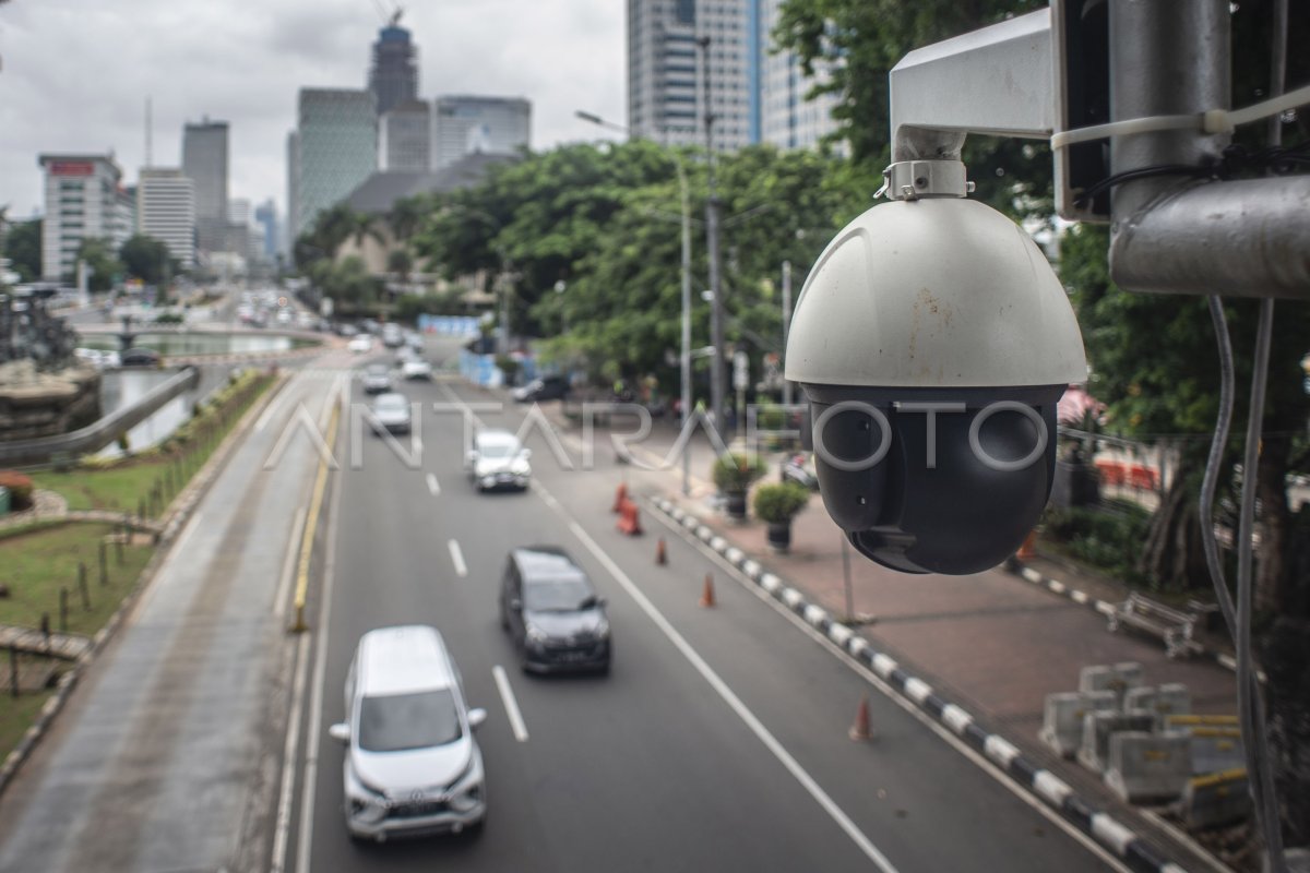 TARGET PENAMBAHAN KAMERA ETLE DI JAKARTA | ANTARA Foto