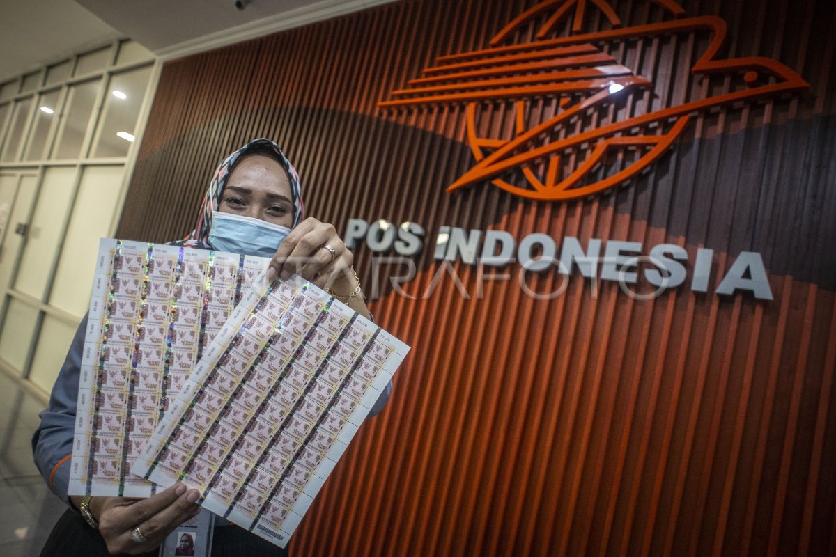 Penjualan Materai Rp10 000 Di Kantor Pos Antara Foto