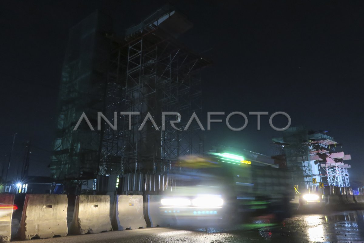 PROGRES PEMBANGUNAN ENAM RUAS TOL DALAM KOTA JAKARTA | ANTARA Foto