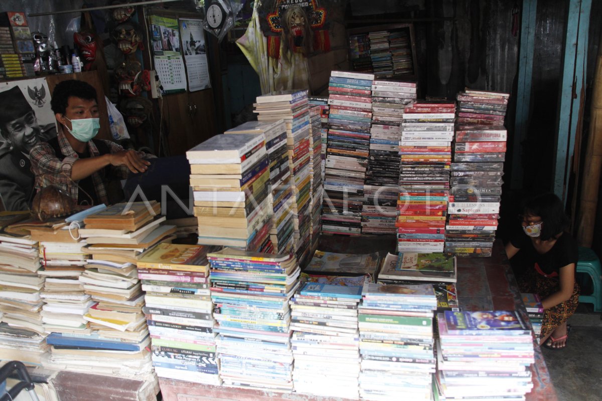 Pasar Buku Bekas Gladag Antara Foto 8293