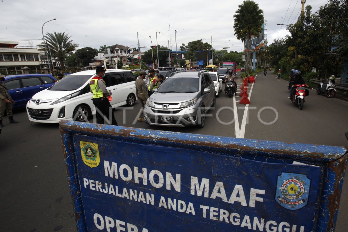 PENYEKATAN WISATAWAN PADA LIBUR PASKAH DI PUNCAK BOGOR | ANTARA Foto