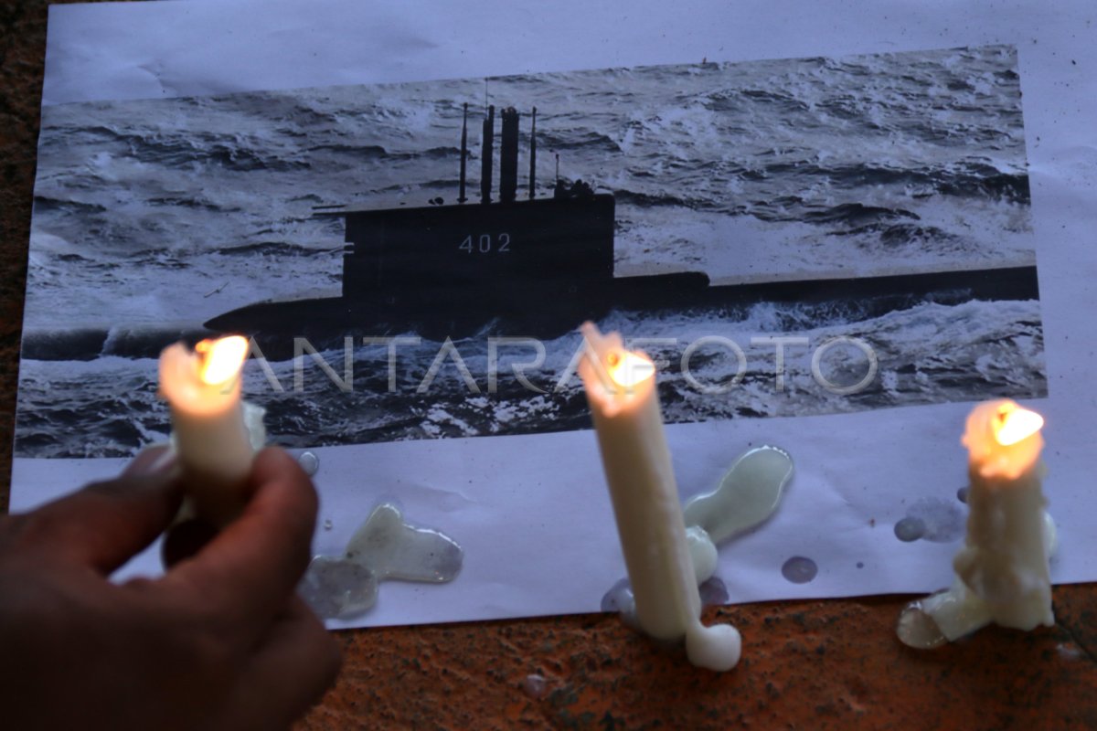 DOA BERSAMA UNTUK AWAK KRI NANGGALA 402 | ANTARA Foto