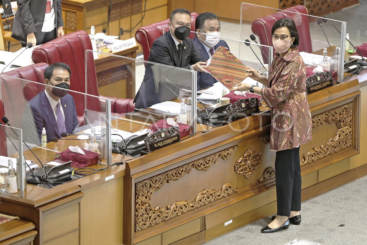 RAPAT PARIPURNA DPR | ANTARA Foto