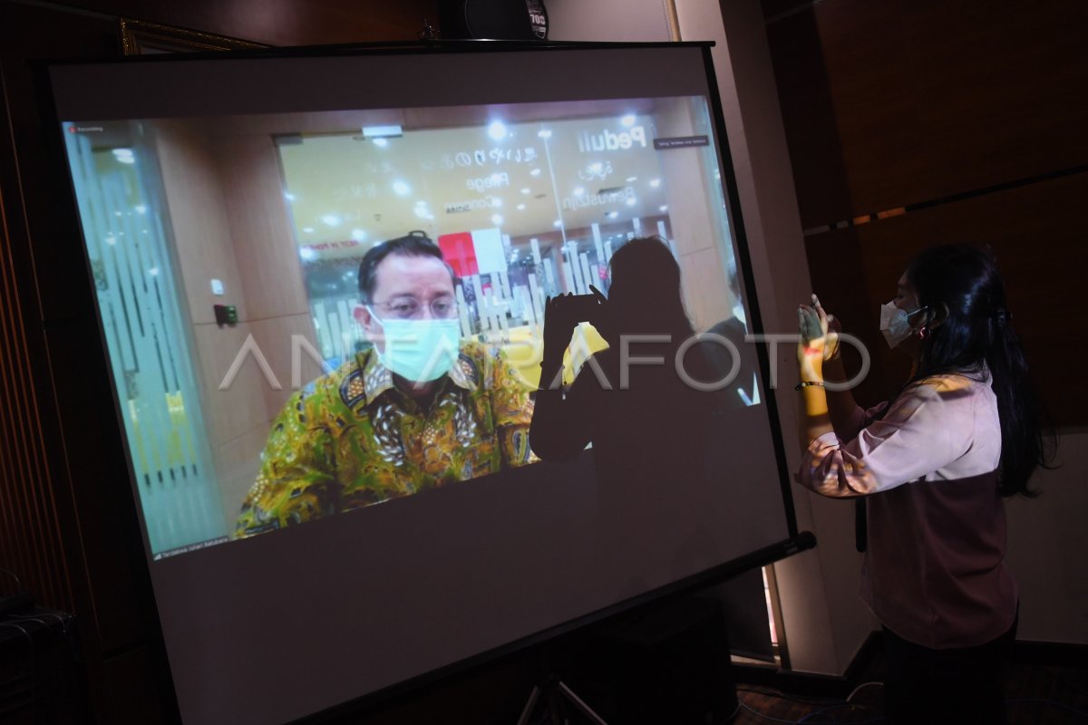 SIDANG PEMERIKSAAN TERDAKWA JULIARI BATUBARA | ANTARA Foto