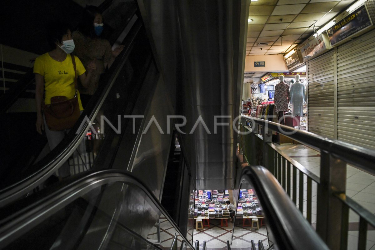 PASAR TANAH ABANG KEMBALI BUKA | ANTARA Foto