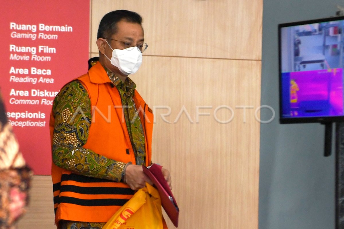 JULIARI BATUBARA DIVONIS 12 TAHUN PENJARA | ANTARA Foto