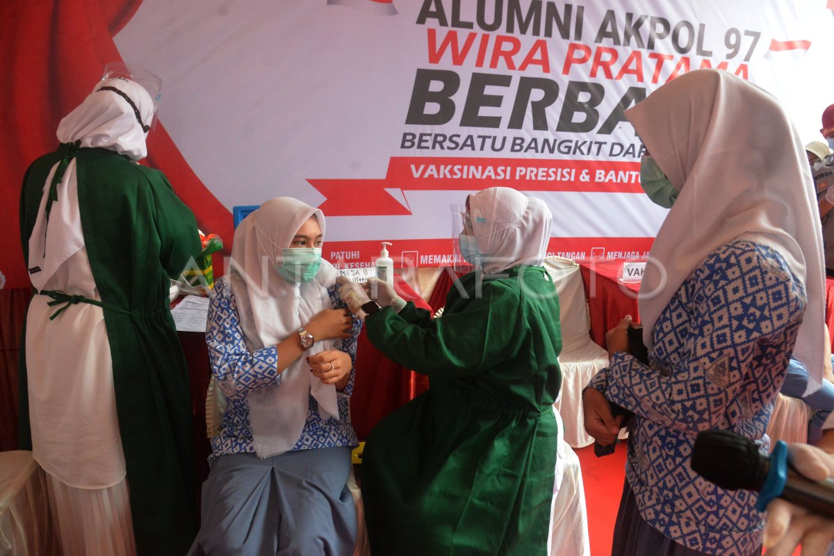 Vaksinasi Siswa Untuk Persiapan Belajar Tatap Muka Antara Foto