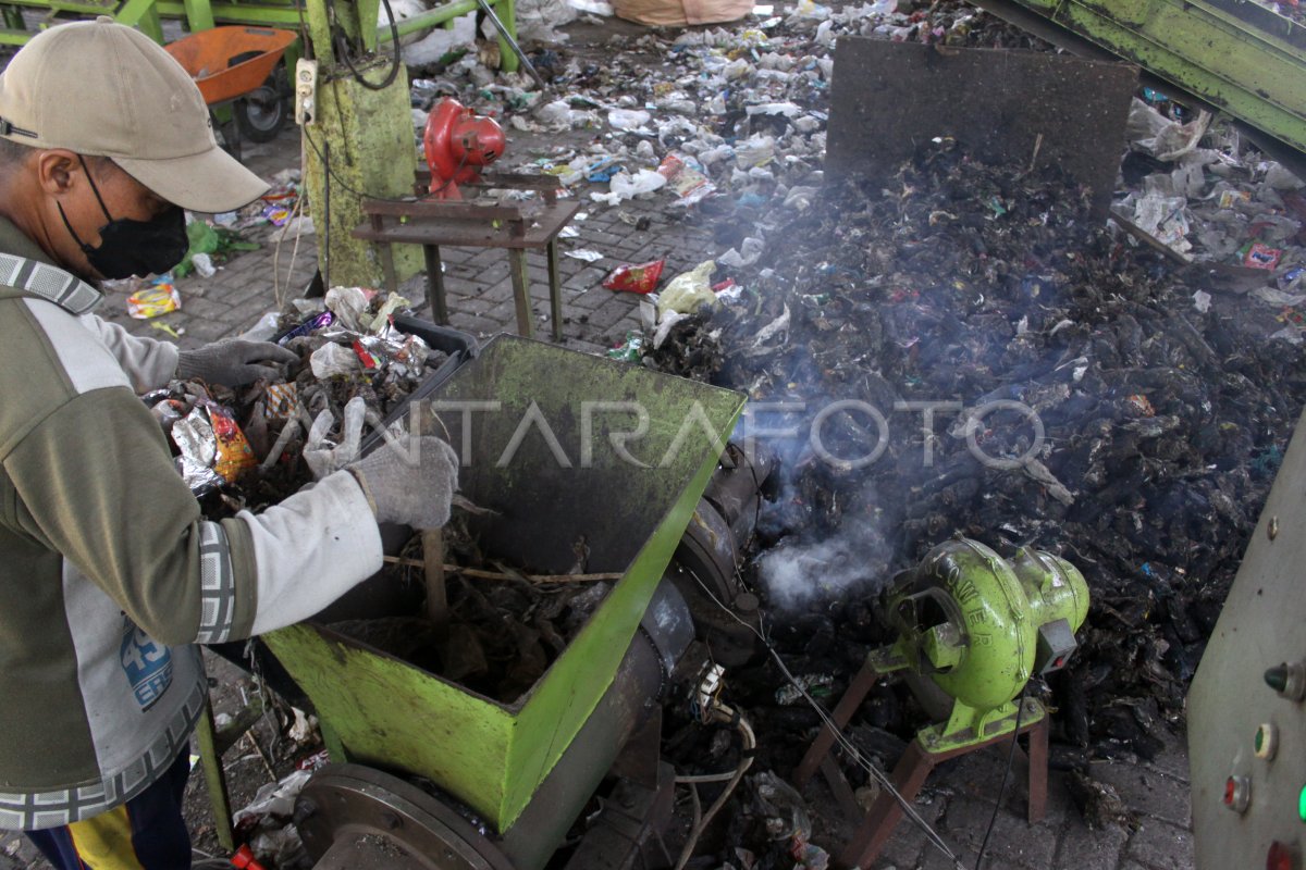 Pengolahan Sampah Organik Menjadi Briket Antara Foto 