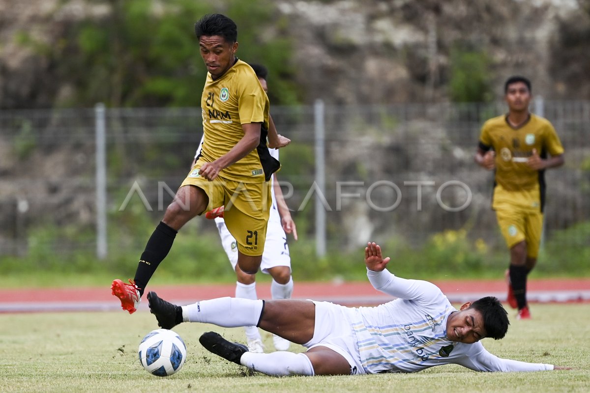 PENYISIHAN SEPAK BOLA PUTRA PON PAPUA