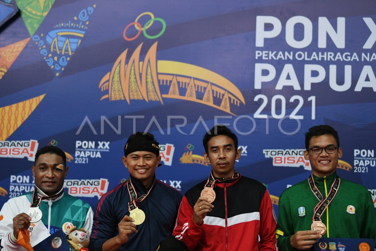 UPACARA PENYERAHAN MEDALI TUNGGAL PUTRA PENCAK SILAT | ANTARA Foto