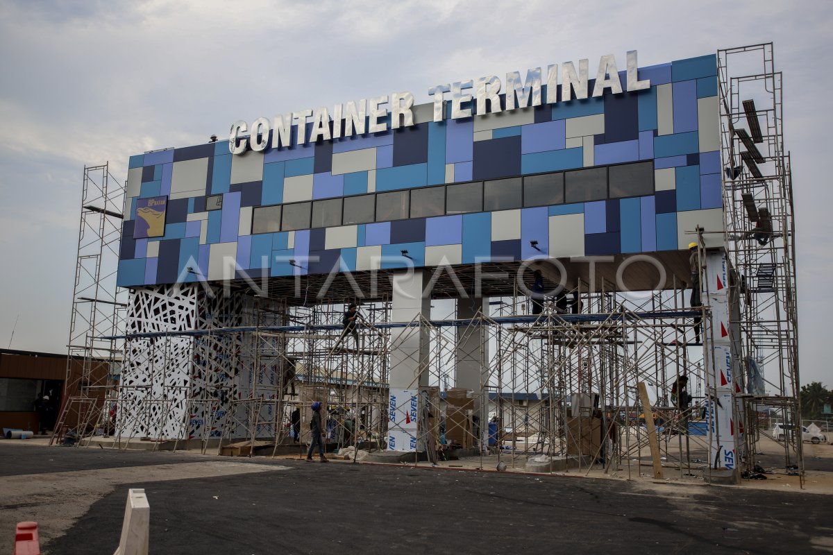 PEMBANGUNAN AUTO GATE SYSTEM TERMINAL PELABUHAN BATU AMPAR ANTARA Foto