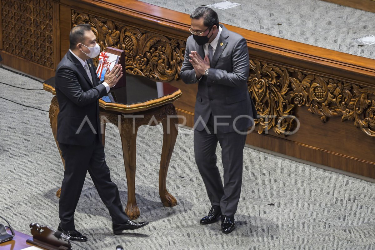 RAPAT PARIPURNA PENYAMPAIAN LAPORAN HASIL PEMERIKSAAN BPK | ANTARA Foto