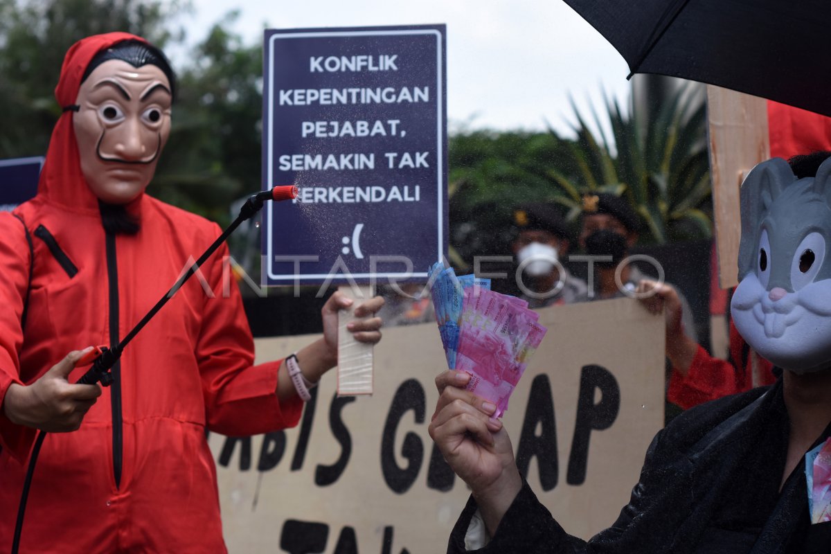 AKSI PERINGATAN HARI ANTIKORUPSI SEDUNIA | ANTARA Foto