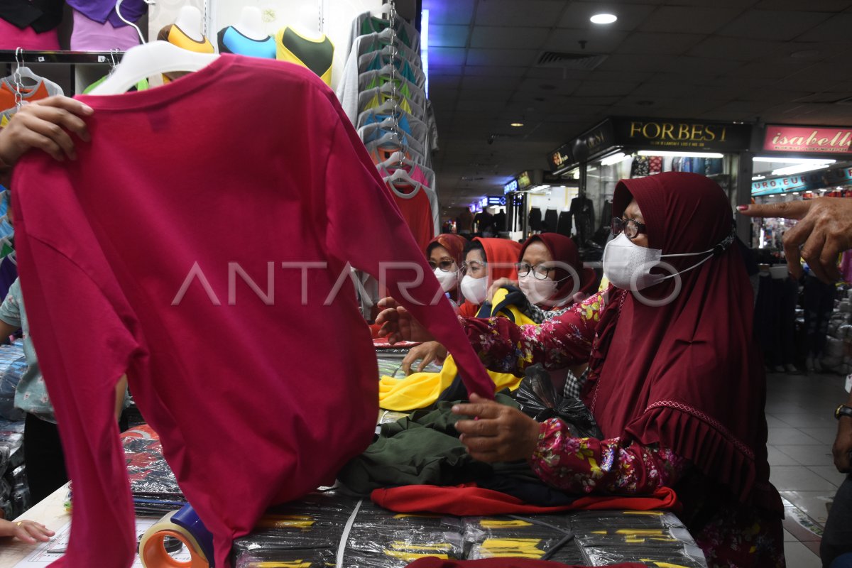 Transaksi Di Pasar Tanah Abang Mulai Meningkat Antara Foto