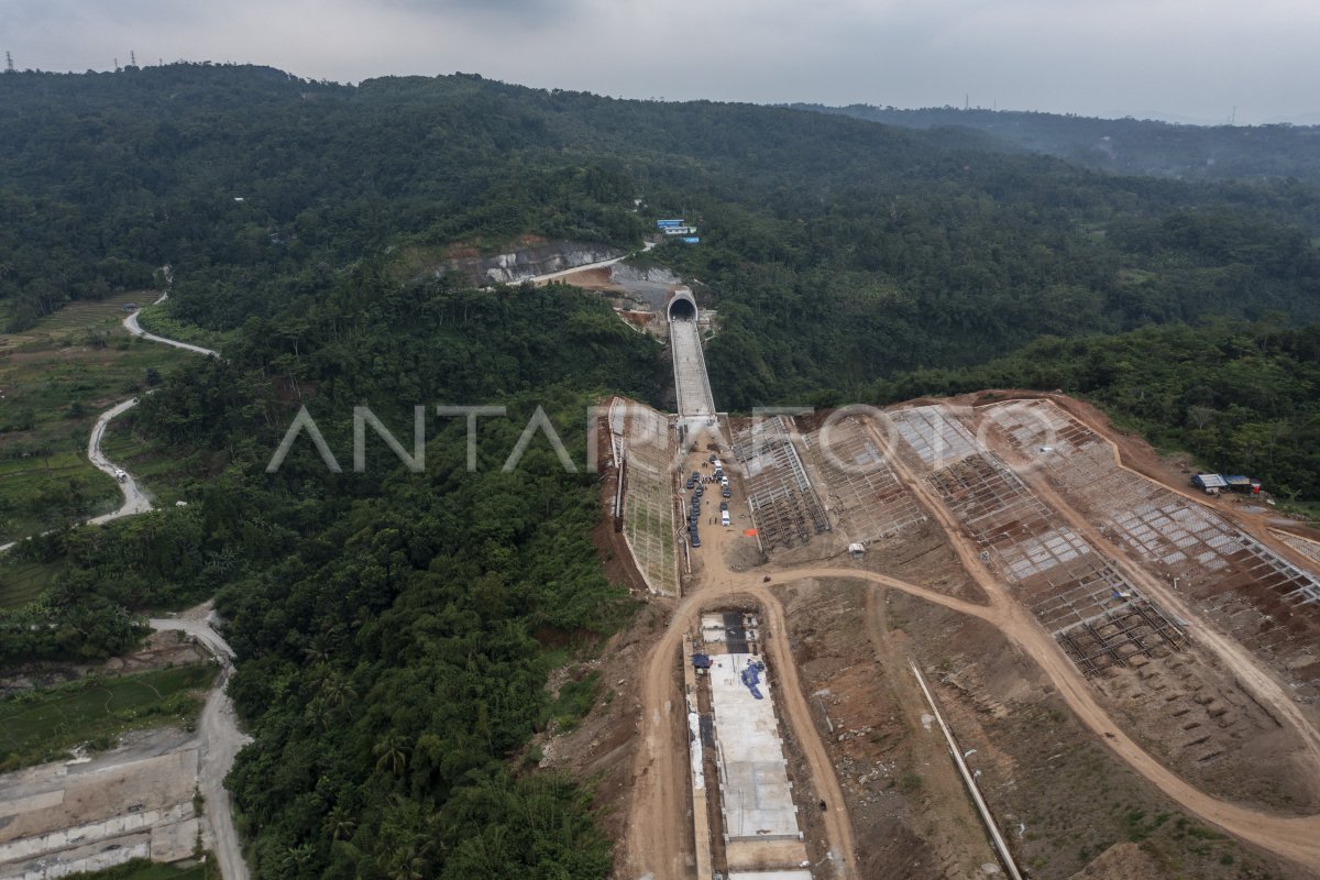 JEMBATAN DK88 KERETA CEPAT JAKARTA-BANDUNG | ANTARA Foto