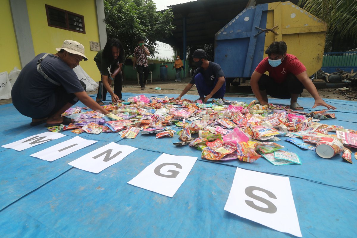 Identifikasi Sampah Rumah Tangga Antara Foto 